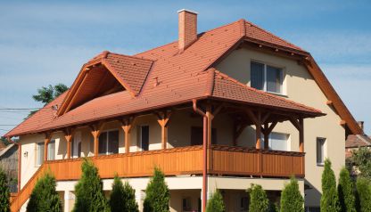 Rundo tehlovo červená